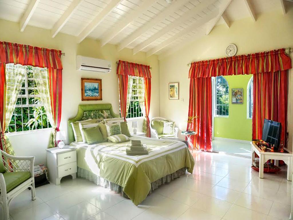 Apartamento Spectacular Ocean View Retreat Saint James Exterior foto
